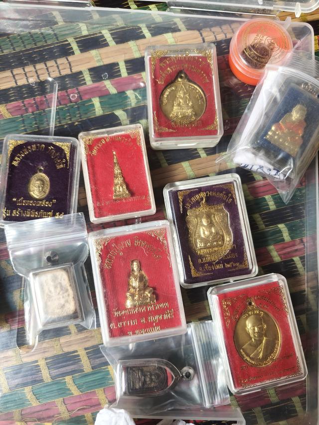 พระเครื่องทุกสาย ยอดนิยม 4