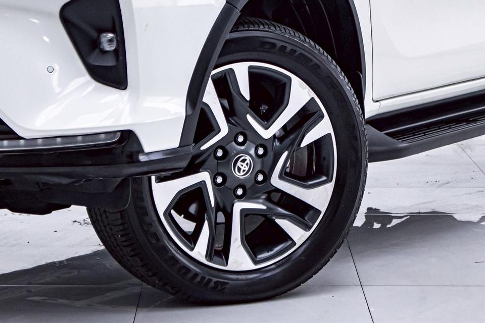 รหัสรถ 1D319 FORTUNER 2.8 LEGENDER 4WD BLACKTOP 2020 16