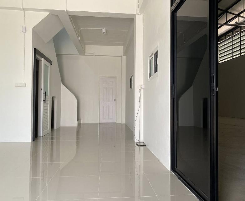 ให้เช่าโกดัง พร้อมสำนักงาน ซอยนุ่มประสงค์ 2 บางกรวย-ศาลายา อยู่ระหว่างพุทธมณฑลสาย 4 และ 5 ใกล้ ม.มหิดล โกดังสวยมาก 5