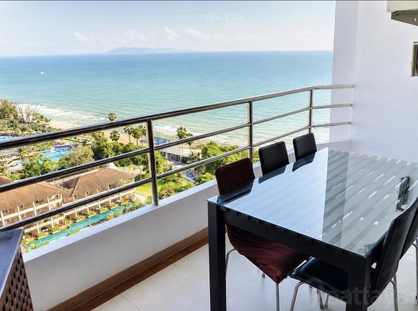 View Talay 3A for SALE beachfront condo sea view studio on high floor.Located between Pratumnak and Jomtien. 5