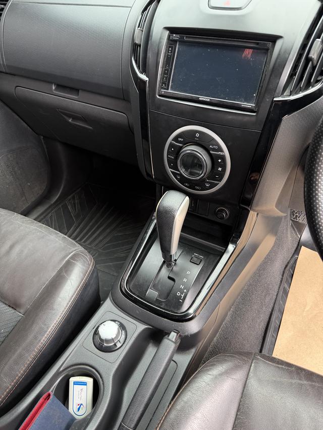 2017 ISUZU D-MAX Vcross max 3.0 Z-Prestige AT 4WD2017 ISUZU D-MAX Vcross max 3.0 Z-Prestige AT 4WD 12