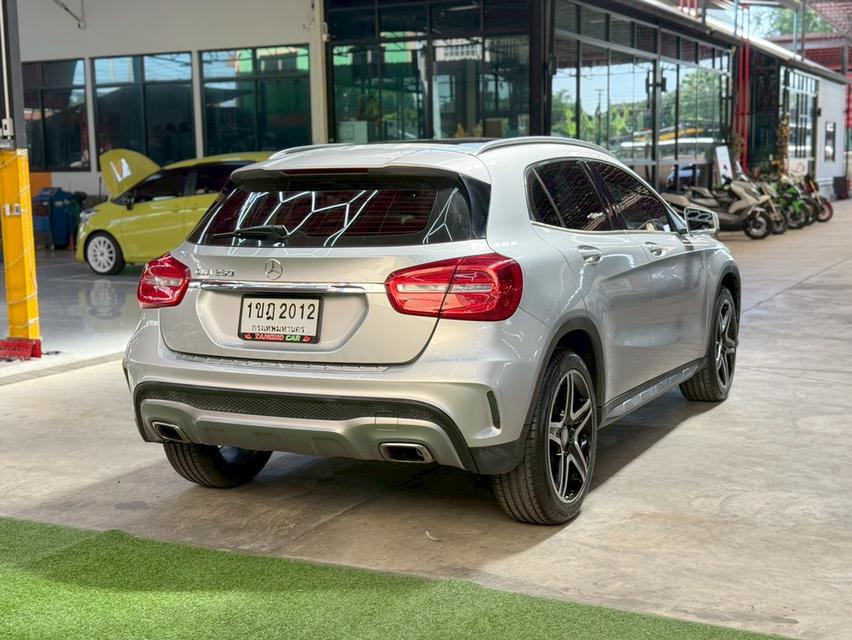 Mercedes-benz GLA250 2.0 ปี 2016 5