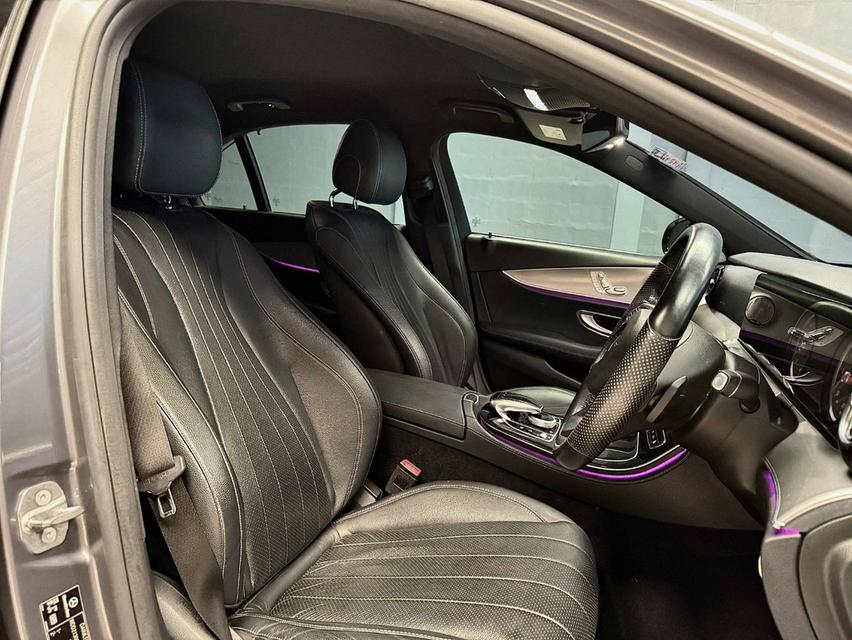 Mercedes-Benz E220d Avantgarde W213 ปี 2017 9