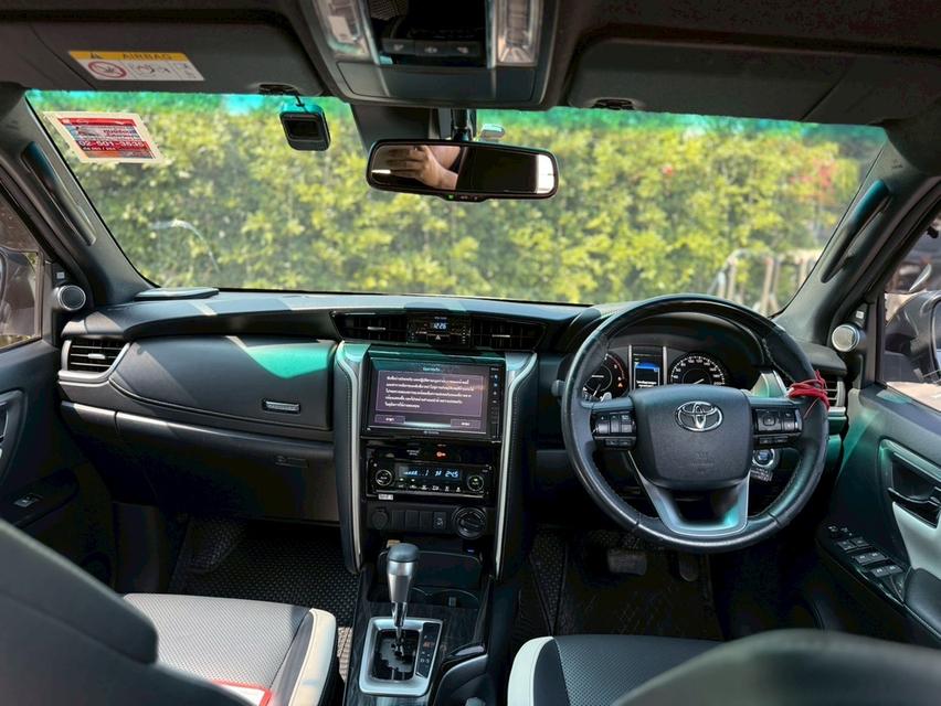 รหัสรถ SG53 Toyota Fortuner 2.8Legender ขับ4 BlackTopปี2021 รูปที่ 10