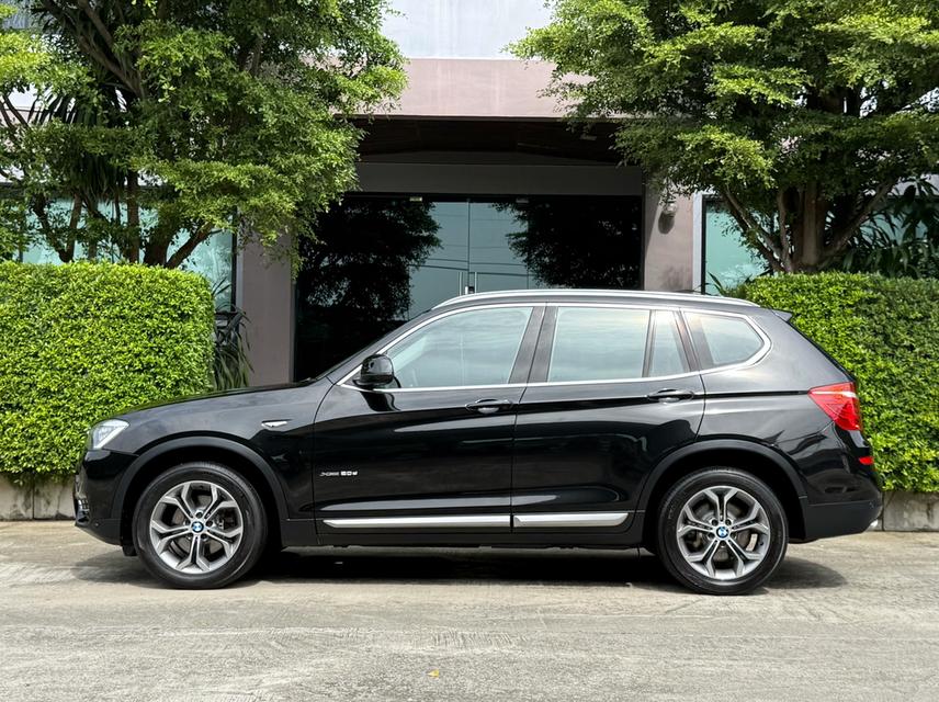 2017 BMW X3 20D XDRIVE LCI รถออกศูนย์ BMW THAILAND รถวิ่งน้อย เข้าศูนย์ตามระยะ รถไม่เคยมีอุบัติเหตุครับ
