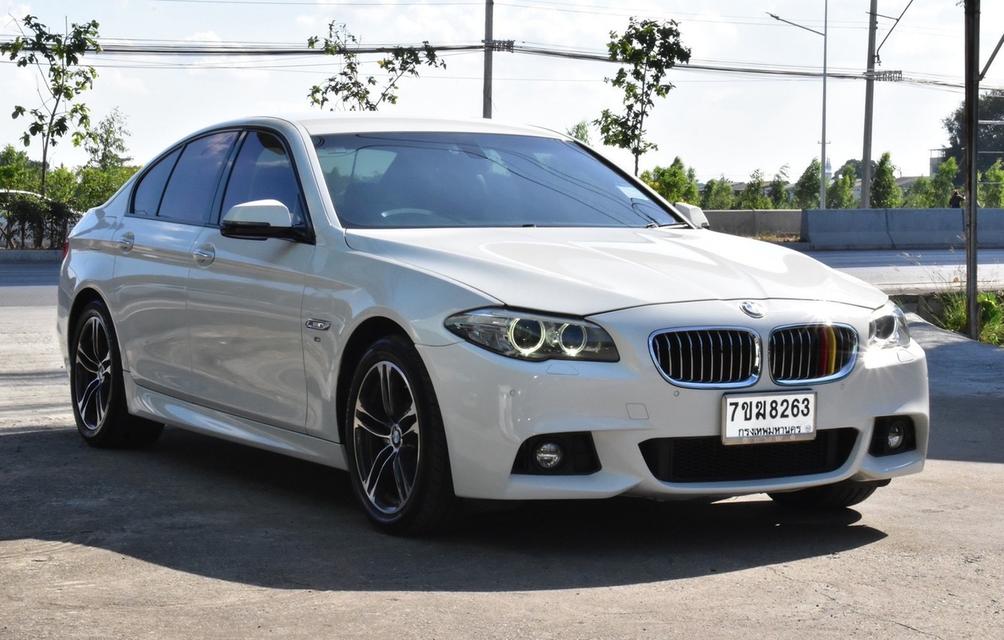 (แจ้งรหัสรถ PB8263) 🔥 BMW 520d M Sport LCI ปี 2016 สีขาว รูปที่ 20