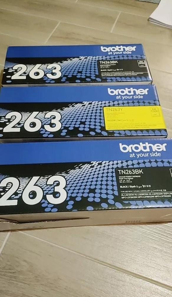 ผงหมึก  Brother TN-263Y