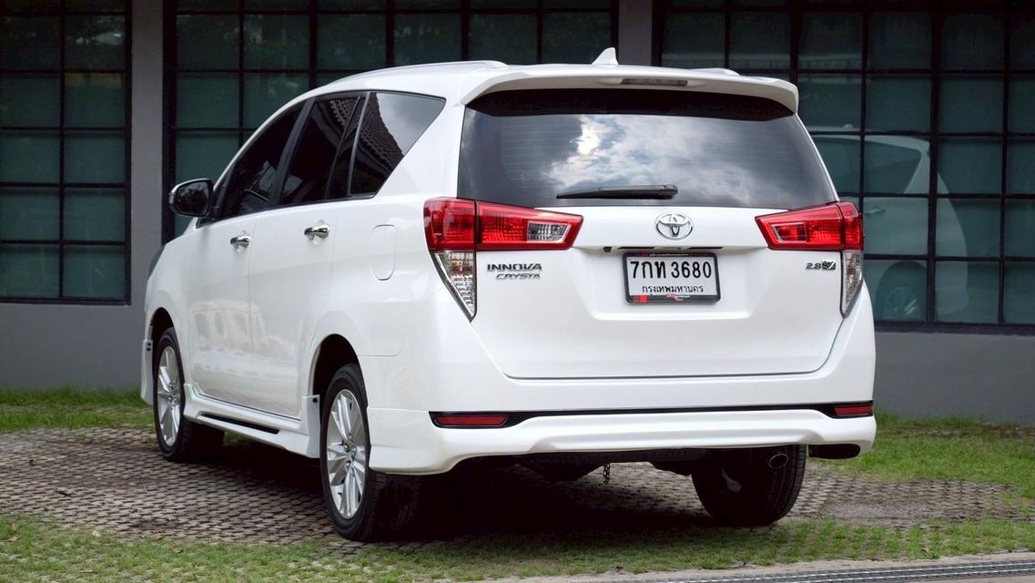 รหัสรถ KN3680 TOYOTA INNONA 2.8 CRYSTA ปี 2018 AUTO