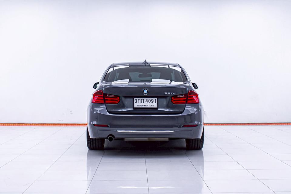 รหัสรถ 1D278 BMW 320i 2.0 LUXURY 2014 13