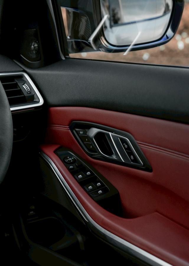 BMW340i M 2023 performance x drive 10