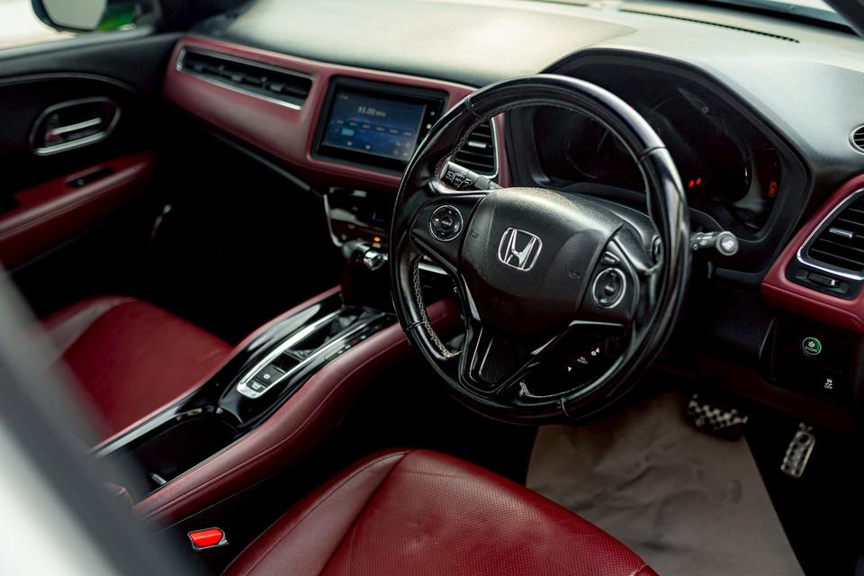 Honda HRV 1.8RS ปี18 14