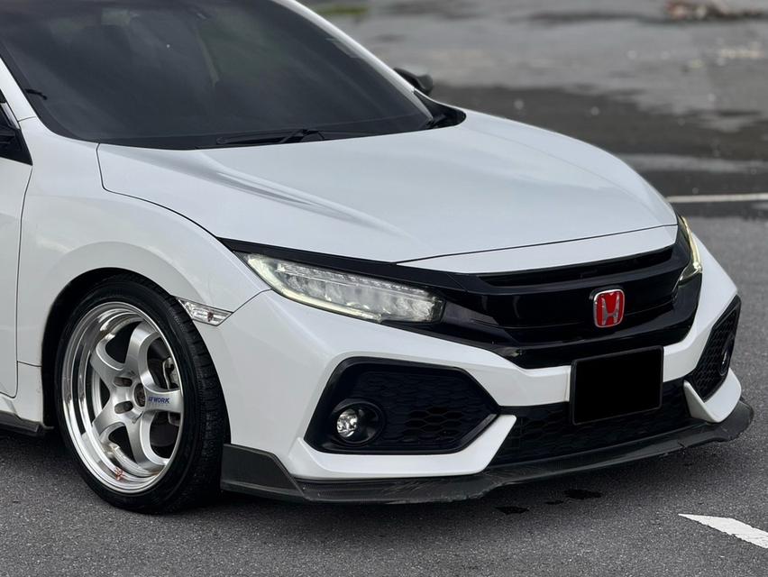 HONDA CIVIC FK  1.5 TURBO  สีขาว  ปี 2019 9