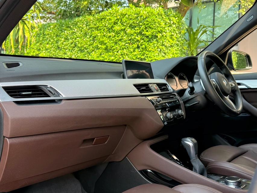 2020 BMW X1 20D MSPORT รถมือเดียวออกป้ายแดง รถวิ่งน้อย เข้าศูนย์ตามระยะ รถไม่เคยมีอุบัติเหตุครับ รูปที่ 11