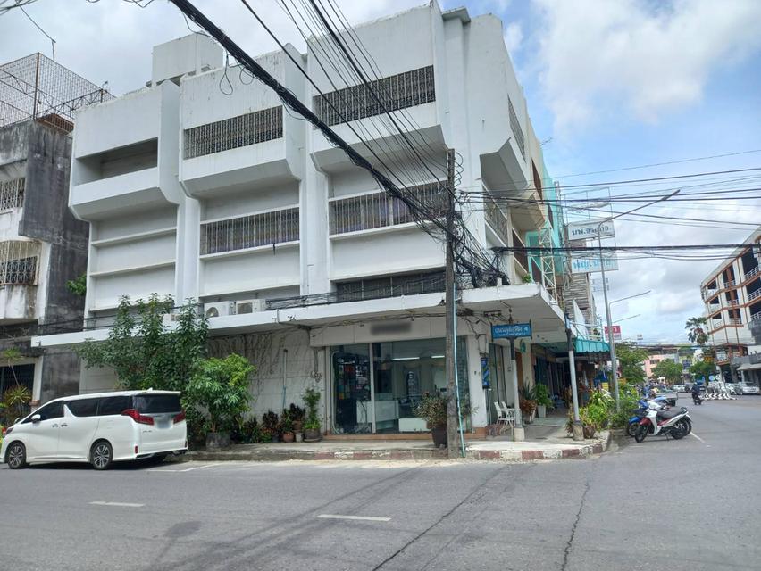 ขาย บ้าน 4 ชั้น 6 ห้องนอน 3 ห้องน้ำ เยื้องโรงแรมเจบีหาดใหญ่