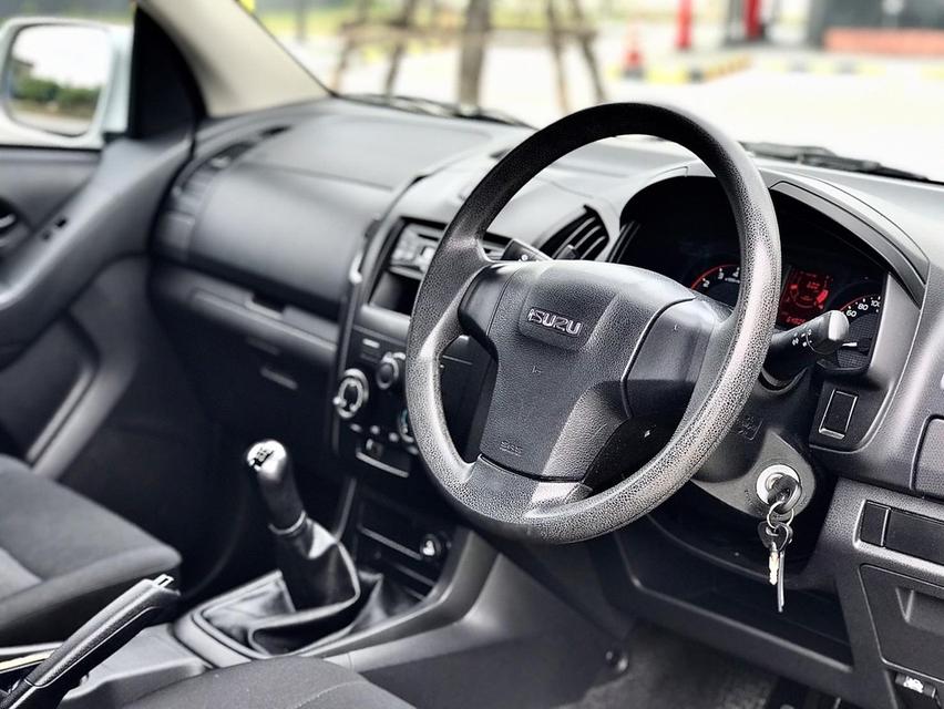 2017 ISIZU  D-MAX 1.9 SPACE CAB 6