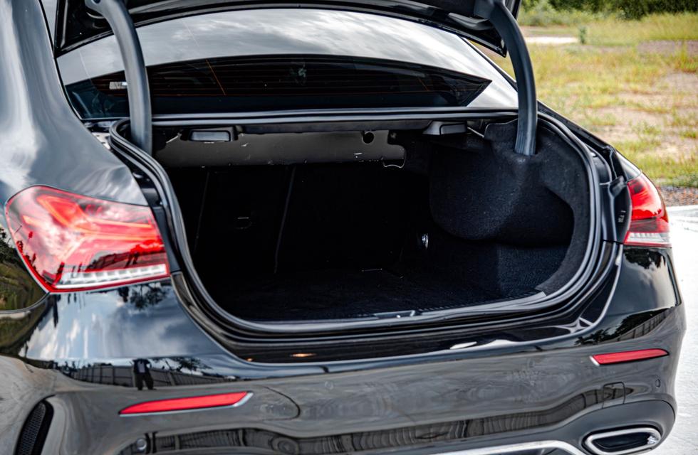 (แจ้งรหัสรถ CBL2538) Mercedes-Benz A200 AMG Dynamic 1.3 W177 AT 2022 รูปที่ 10