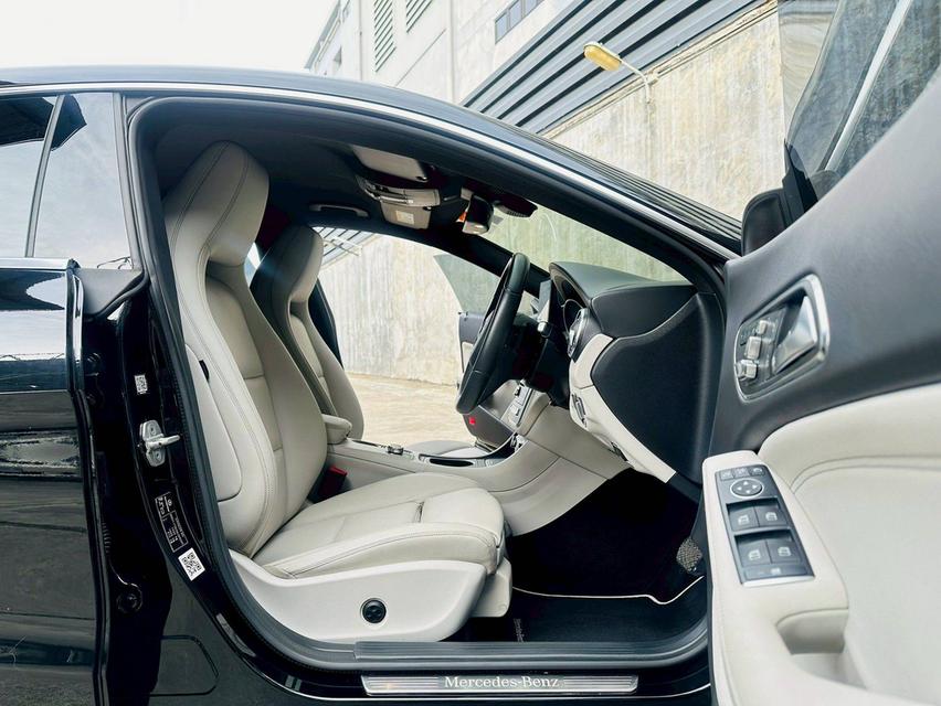 ขาย Benz Cla200 Ultra ปี17 11