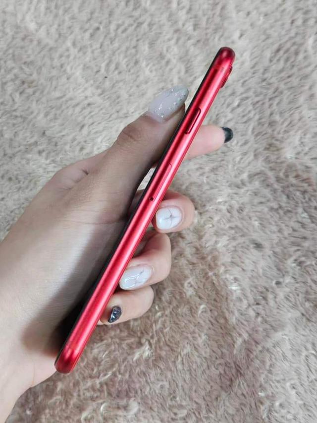 ขายด่วน iPhone 8 สีแดง 2