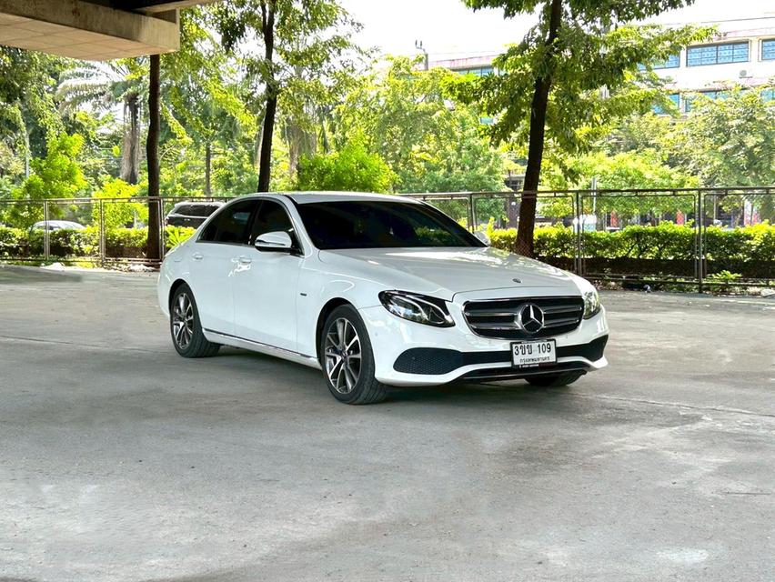 ขายรถ Benz E350e Avantgarde W213 ปี 2017 สีขาว เกียร์ออโต้