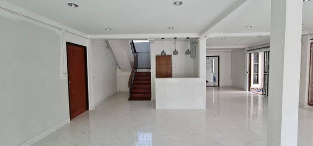 ให้เช่าบ้านเดี่ยว 2 ชั้น 89 ตรว. 300 ตรม. 4 ห้องนอน หมู่บ้านเสนานิเวศน์ ย่านเสนานิคม ประเสริฐมนูญกิจโชคชัย4 เกษตรนวมินทร 4