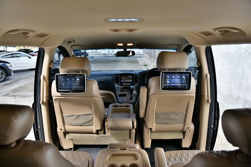 🎊"FULL OPTION HYUNDAI H1 รุ่นพิเศษ BLACK SERIES ทะเบียนคืน"🎊 รูปที่ 4