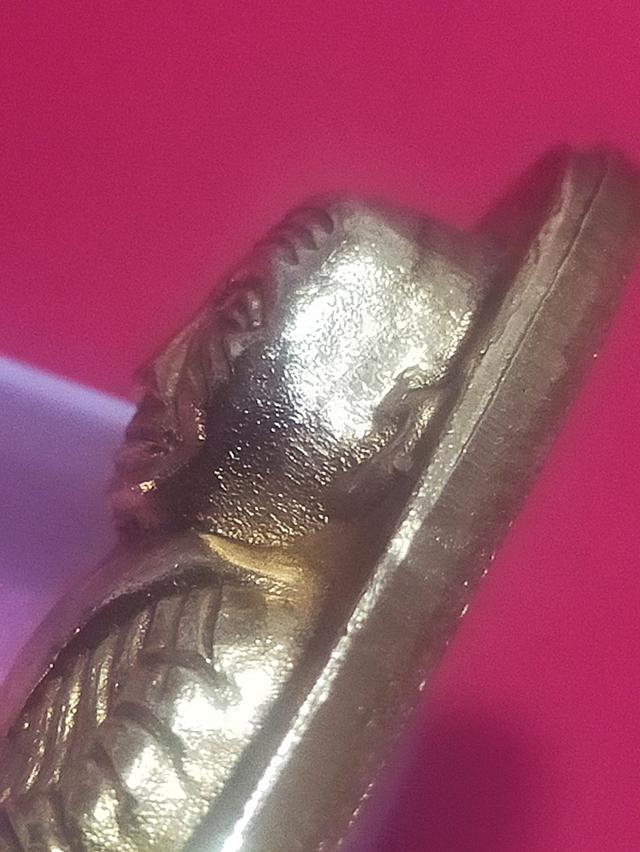 หลวงปู่ทวด ตัวหนังสือใหญ่ เสาอากาศ ปี 05 13