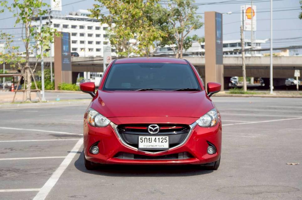 Mazda2 1.3 High Connect 5 ประตู สีแดง ปี 2017