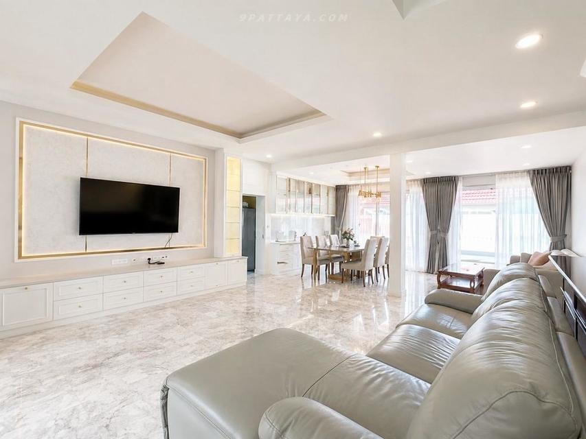 For Rent / For Sale — Large Pool Villa at Paradise Villa 1, East PattayaLarge 2-storey pool villa for rent or sale at Paradise Villa 1 4