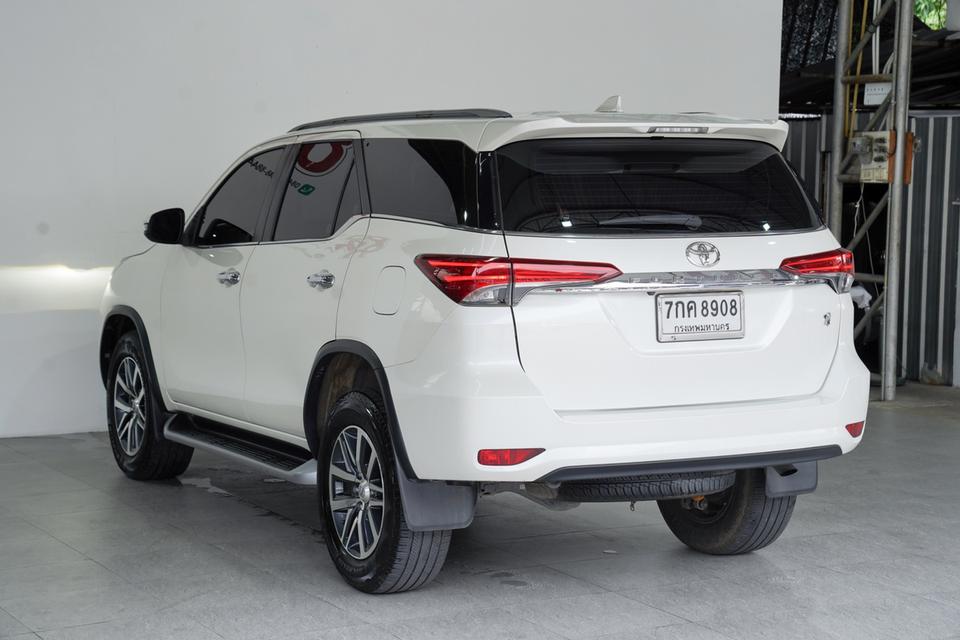 #TOYOTA FORTUNER 2.4 V AT ปี 2017 จด 2018 สี ขาว 7