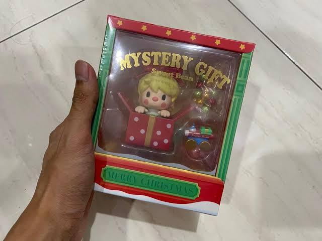 Sweet Bean Mystery Gift Box Figurine 2