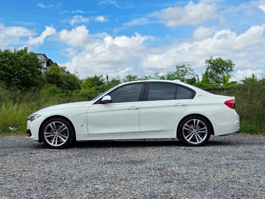 รหัสรถ NC3588 ✳️ 330e Plug-In HYBRID Iconic [F30] " LCI " 4