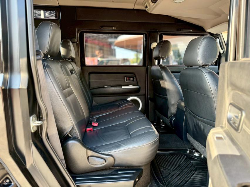 ปี 2015 THAI RUNG TRANSFORMER MAX, 2.5 D4D 2WD 11 ที่นั่ง เกียร์ออโต้ เครื่องยนต์ดีเซล 14