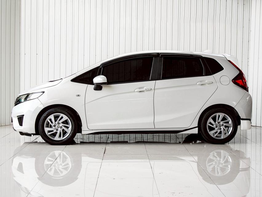 Honda Jazz 1.5 i-VTEC V+ ปี2015 โฉม ปี14-ปัจจุบัน เกียร์ออโต้ 7