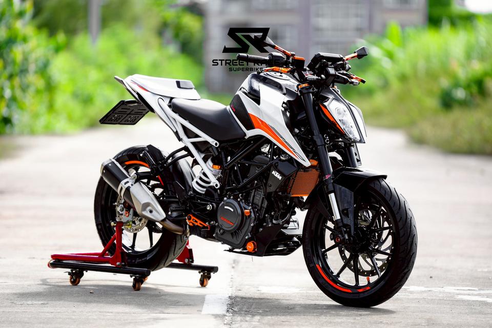 2023 KTM duke390 2023 – รถสวย หล่อ เท่ พร้อม ของแต่งคุมโทนส้ม หล่อๆ 10