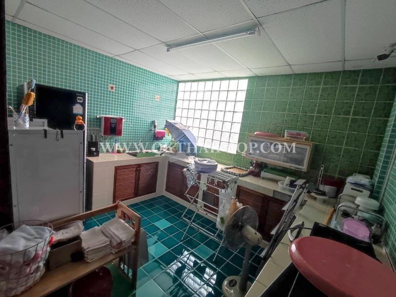 อาคารพาณิชย์ 4.5 ชั้น 3 คูหาติดกัน หมู่บ้านริมน้ำ จรัญสนิทวงศ์-บางพลัด ใกล้ MRT สิรินธร 18