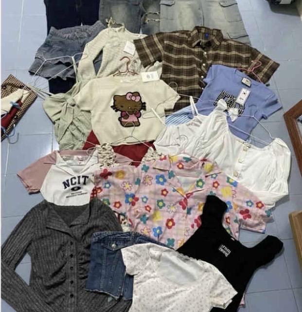 เสื้อผ้าราคาถูก