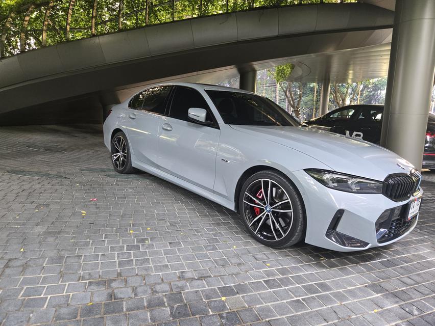 2024 BMW 330e plug-in hybrid วิ่งน้อย 14,000 กม. มือเดียว สภาพใหม่ รถสวยมาก เจ้าของขายเอง