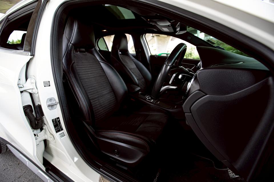 ขาย Benz Gla250 Amg ปี16 13