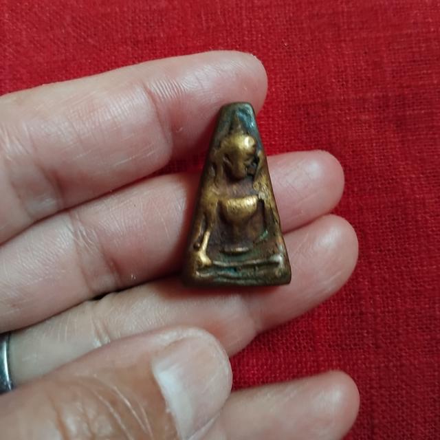 พระบ้านเก็บเก่า พระผงสุพรรณเก่าๆ