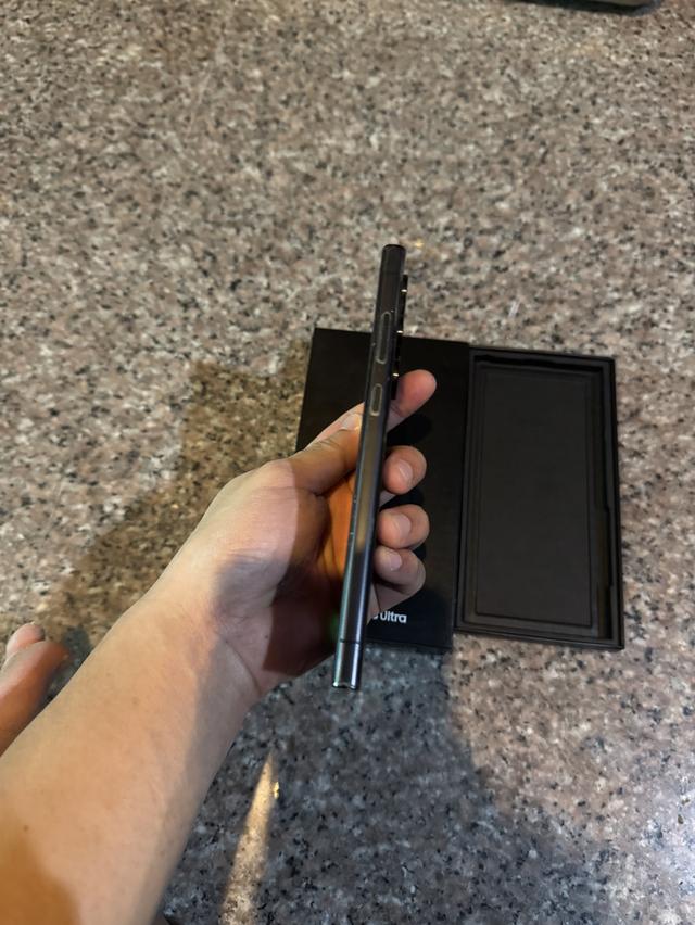 ขายๆๆๆถูกSamsungS23Ultra512กิ๊กRam12สีPhontom Black มีกล่องอีมี่ตรงสูนTrueสภาพสวยการใช้งานดีเยี่ยมทุกๆฟังชั่นเครื่องรีสโตได้ตลอดไม่มีติดแอคเค้าใดๆคับ 5