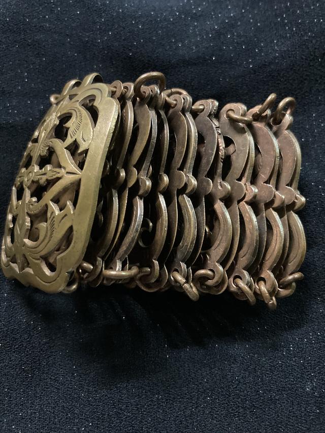 เข็มขัดทองเหลืองเก่า 9