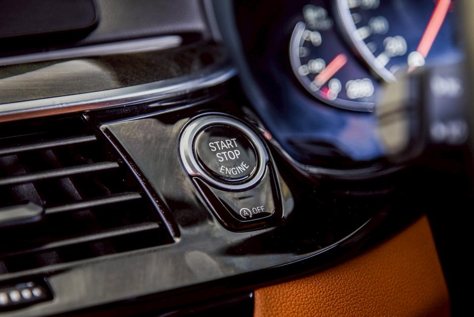 รหัสรถ CBL3000 BMW 520D Sport [G30] AT 2018 15
