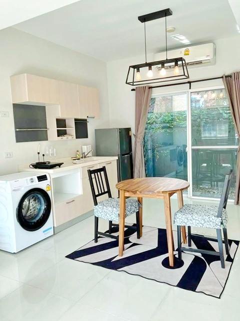 ให้เช่าทาวน์เฮาส์ 2ชั้น 2นอน 3น้ำ พร้อมเฟอร์ฯเครื่องใช้ไฟฟ้า เทพารักษ์ 20 ตร.ว. อินดี้ BTS ศรีนครินทร์ 1.5กม. รพ.เปาโล ส 2