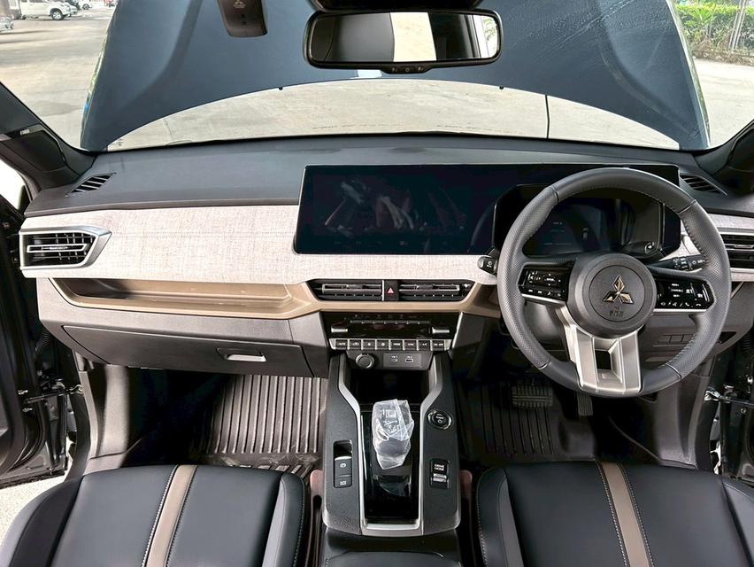 ขายรถ Mitsubishi Xforce HEV 1.6 ปี 2025 สีเทา เกียร์ออโต้ 13