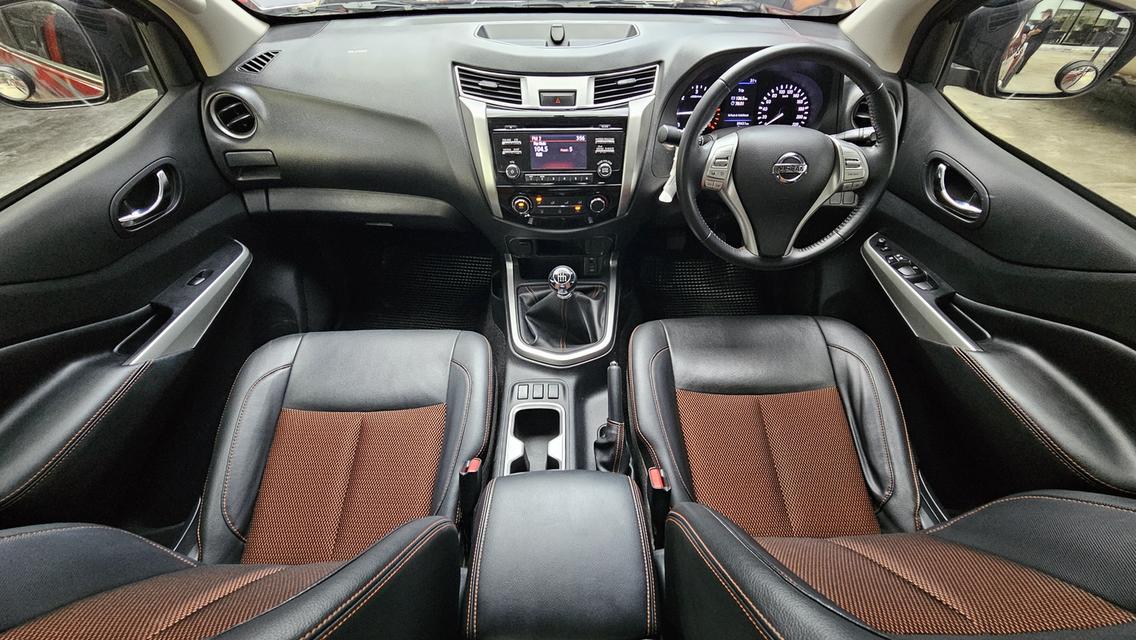 ขายรถ Nissan NP300 2.5E Double Cab Calibre Black Edition ปี 2020 สีแดง เกียร์ธรรมดา รูปที่ 11