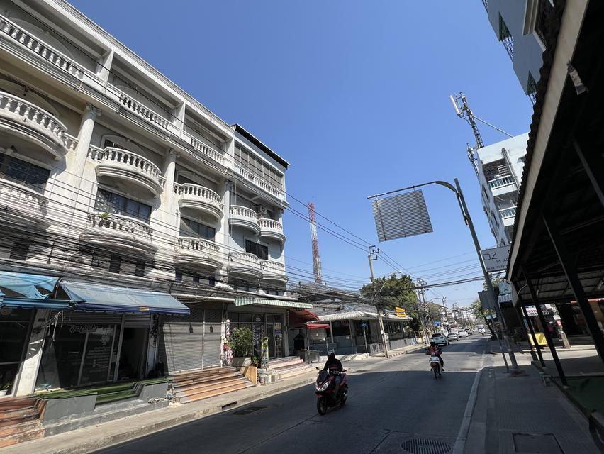 อาคารพาณิชย์ 1 คูหา หน้าตลาดราม2 ถูกๆ 3