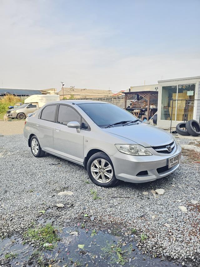 HONDA CITY ZX 1.5 AUTO ปี 2006 สีสวย100% แถมทะเบียนมงคล 4648 คู่สวยเครื่องดี เกียร์ดี 7 Speed ภายในเบาะหนัง แอร์เย็น กระจกไฟฟ้า สีสวย