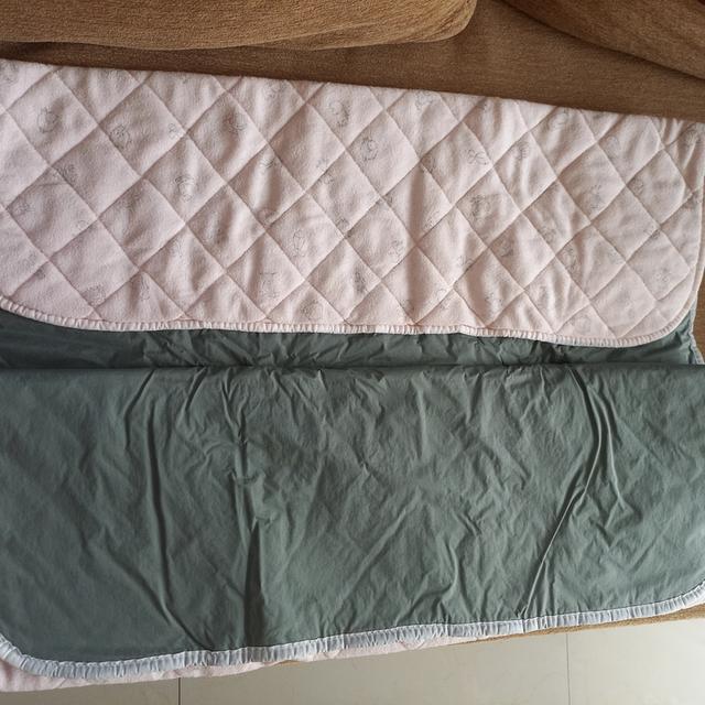 ผ้าปูรองเตียงกันน้ำซึม เส้นใยสังเคราะห์ Dupont สำหรับเตียงเด็กอ่อน ขนาด 70×120 ซม. รูปที่ 6