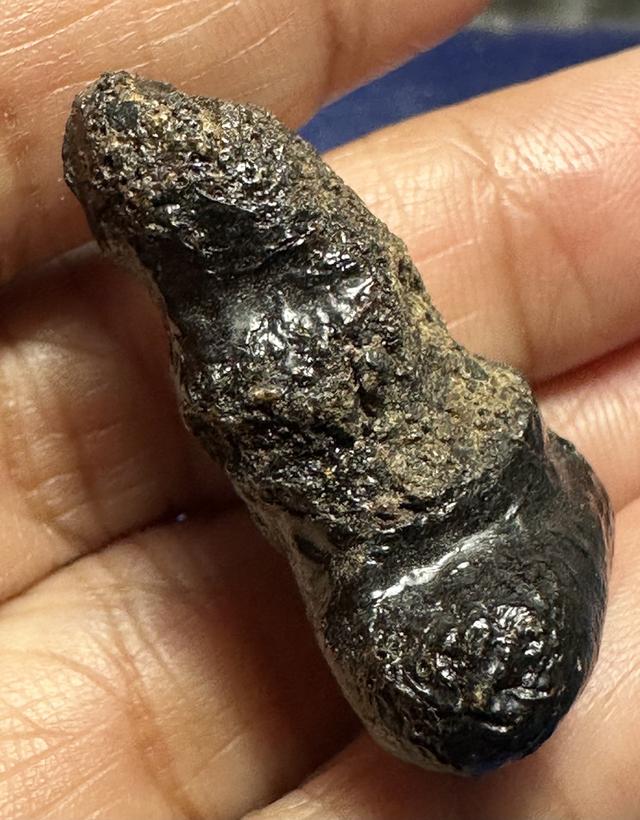 พระปิดตาเนื้อผงคลุกรัก เก่า(ได้มาสภาพเดิมคามภาพ) รูปที่ 3