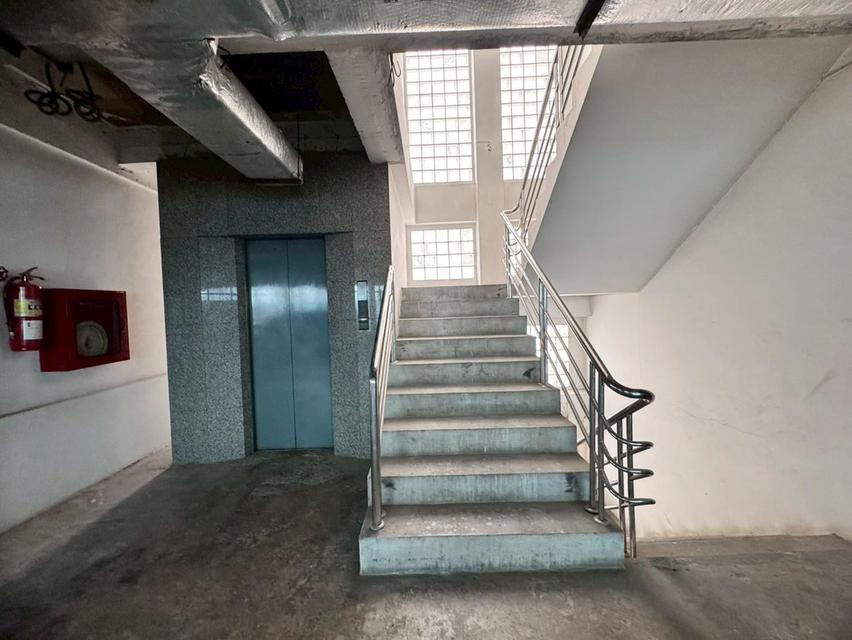 ให้เช่าอาคารพาณิชย์ ชั้น 6 อาคารโล่งสวย เหมาะทำธุรกิจ ติดถนนรามคำแหง (N.1924) 3